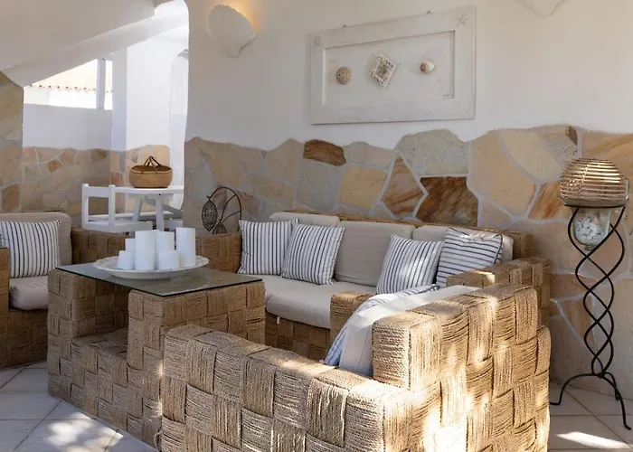 Homey Experience - Casa Perdas Ольбія