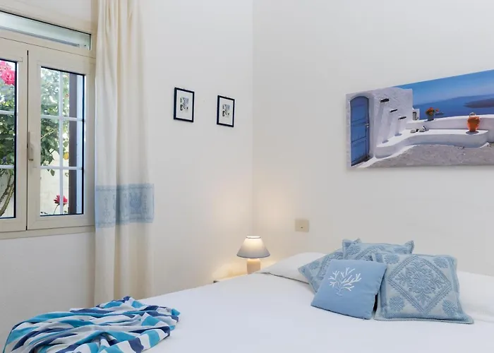 Homey Experience - Casa Perdas * Ольбія